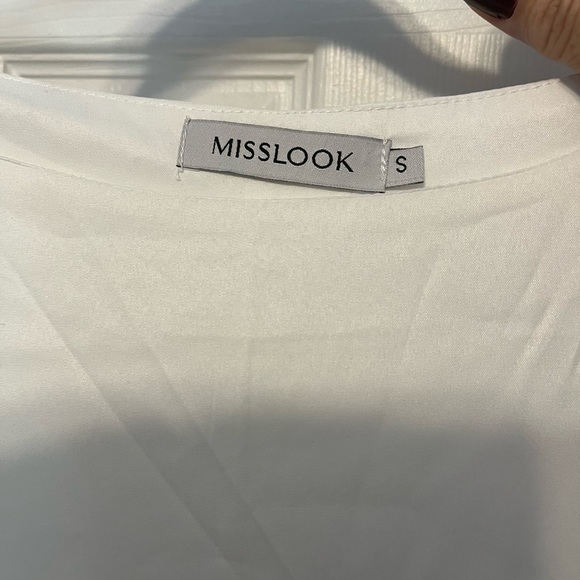 SALE! Bundle & Save White/floral, sleeveless, maxi dress w/pockets. S - Picture 4 of 6